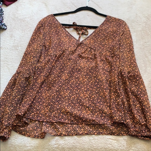 Rustic brown flowers with blue long sleeve shirt - Picture 1 of 2